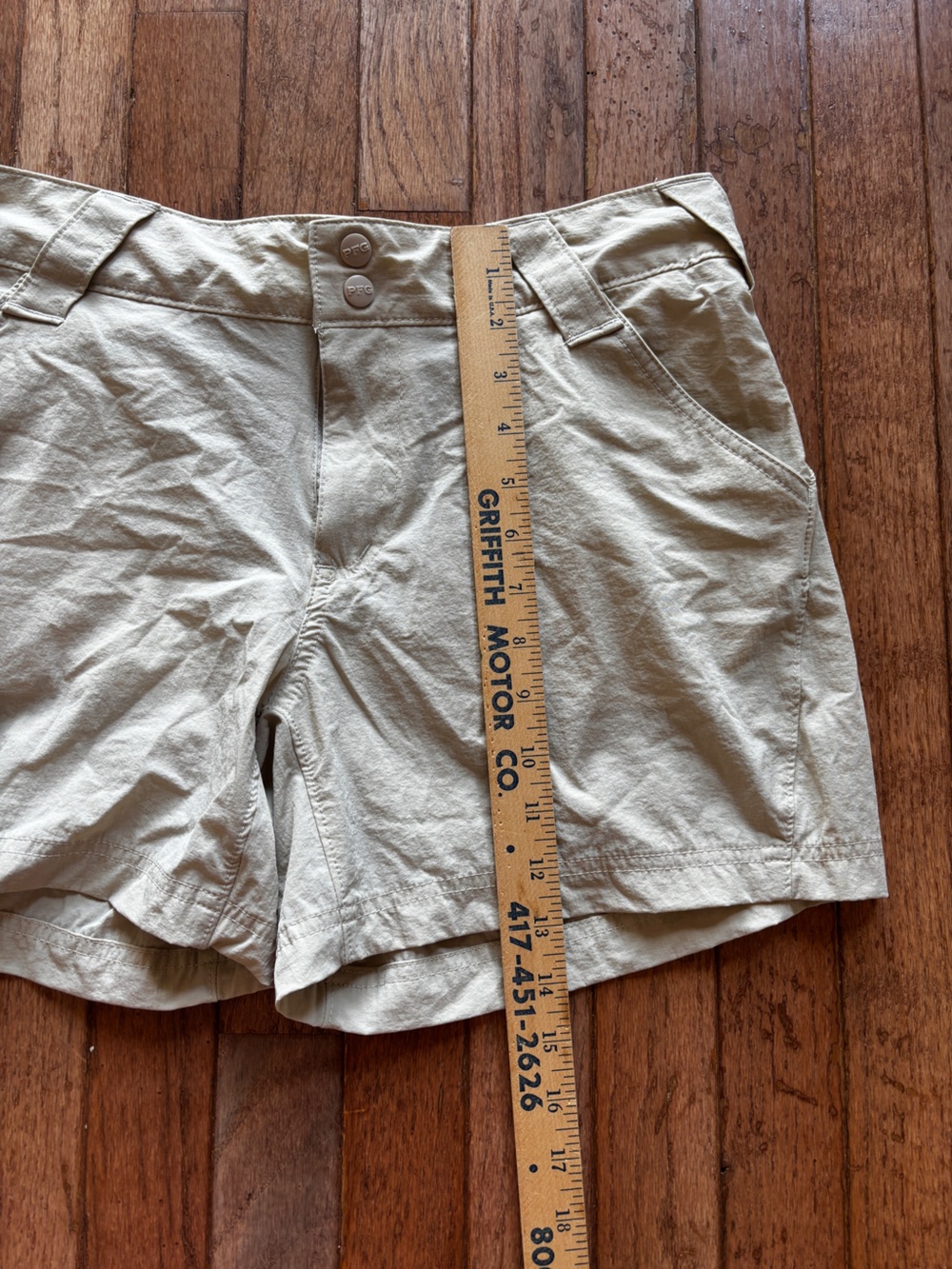 Womens Columbia shorts size 10 - Picture 2 of 8